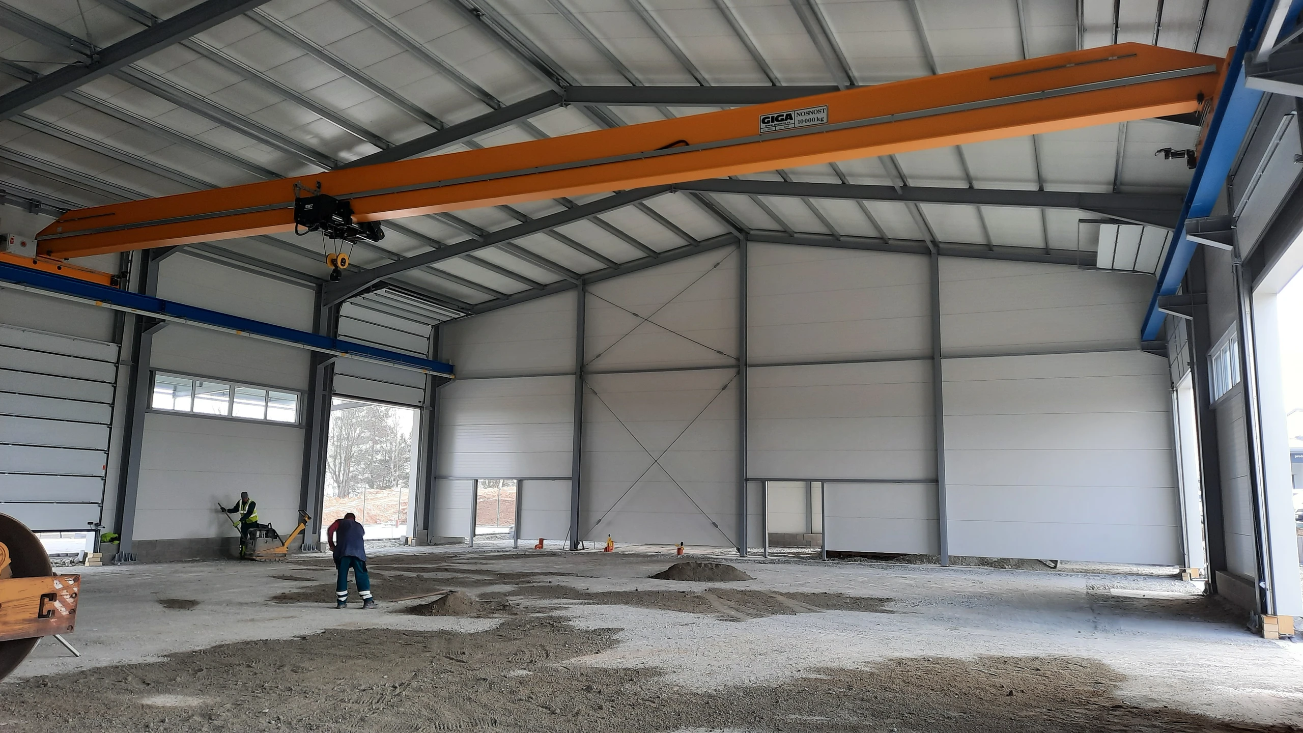 VÝROBA A MONTÁŽ OCELOVÝCH KONSTRUKCÍ A HAL