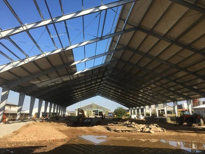 Výroba a montáž ocelových konstrukcí a hal