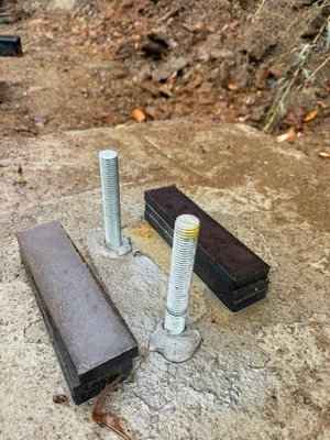 Opravny Telč- kontrukce ocelov&yacute;ch hal, chemick&eacute; kotven&iacute;